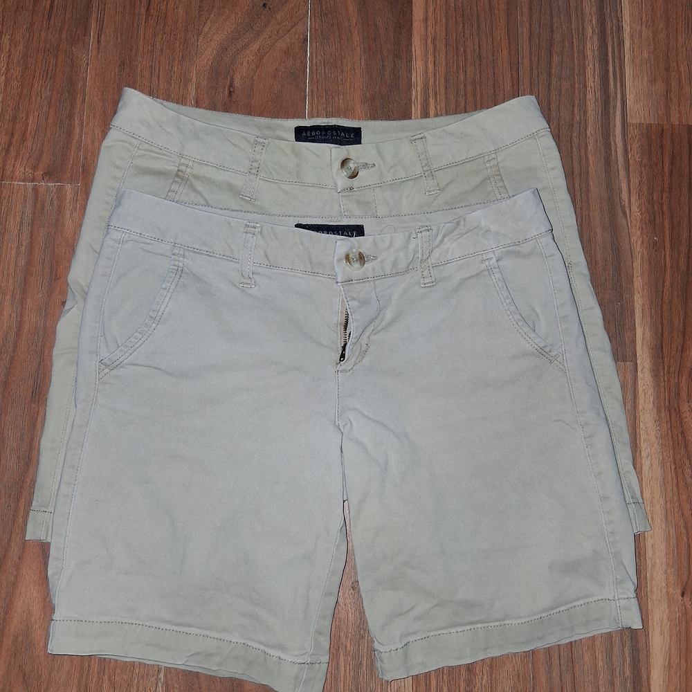 Areopostal Women's Khaki Shorts